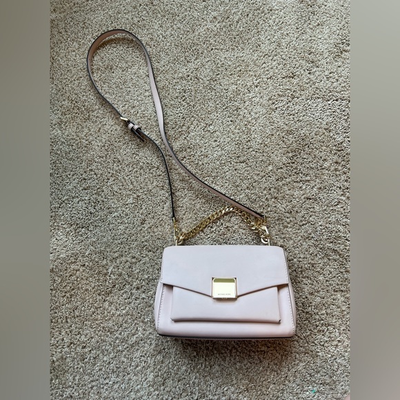 Michael Kors Handbags - Michael Kors Lita Medium Leather Crossbody Purse